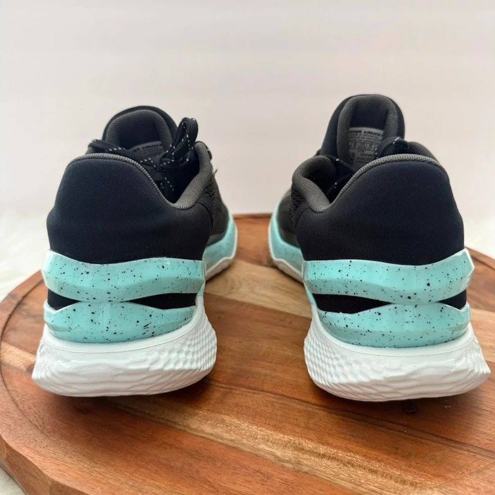 Under Armour dominate court